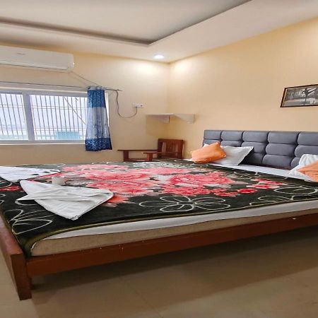 Sri Yoga Mandir Hotel Varanasi Eksteriør billede